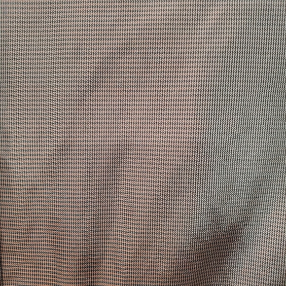 Beautiful lightweight reflective brown jacket - Picture 9 of 10